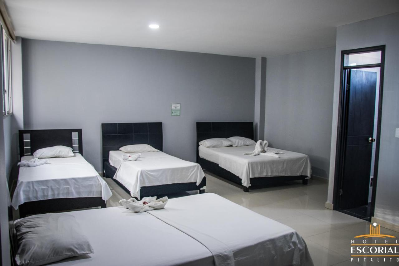 Hotel Escorial Pitalito Bagian luar foto