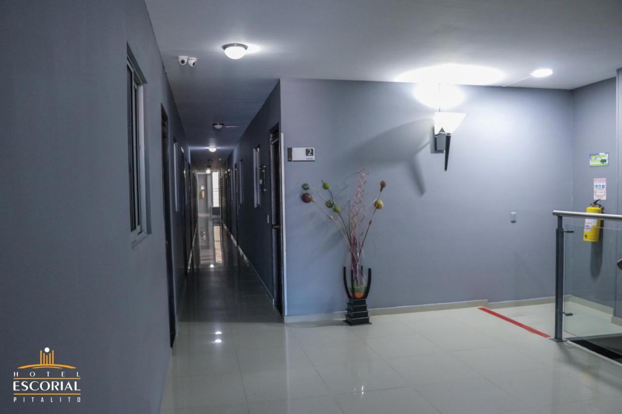 Hotel Escorial Pitalito Bagian luar foto